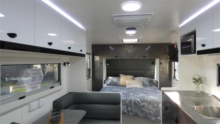 2025 Viscount V Series Premium Pack