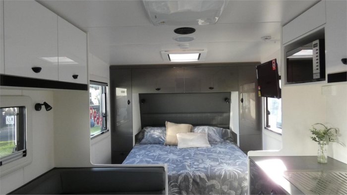 2025 Viscount V Series Premium Pack