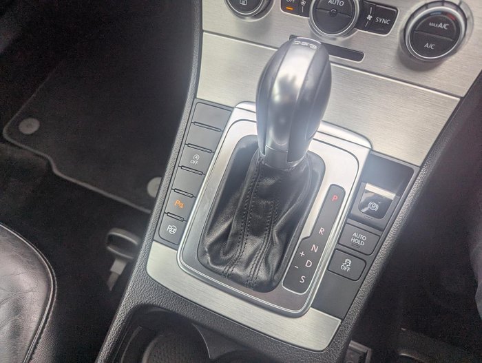 2012 Volkswagen Passat 125TDI Highline Type 3C MY12.5 Deep Black