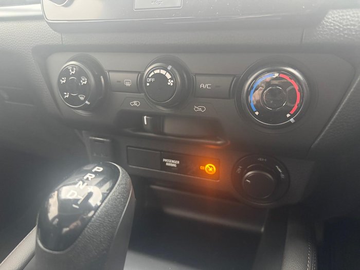2024 Mazda BT-50 XT