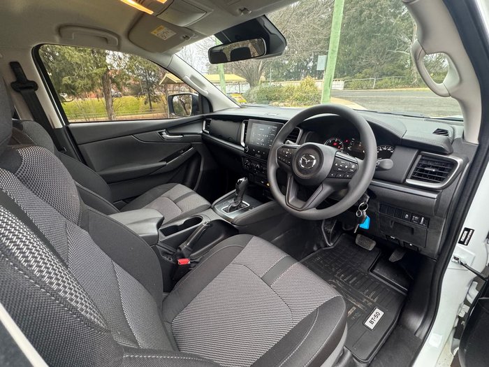 2024 Mazda BT-50 XT