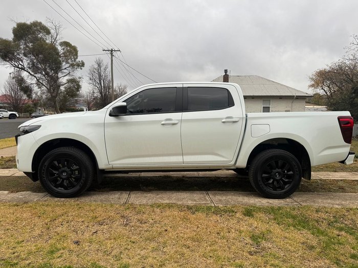 2024 Mazda BT-50 XT