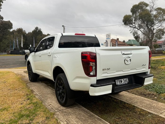 2024 Mazda BT-50 XT