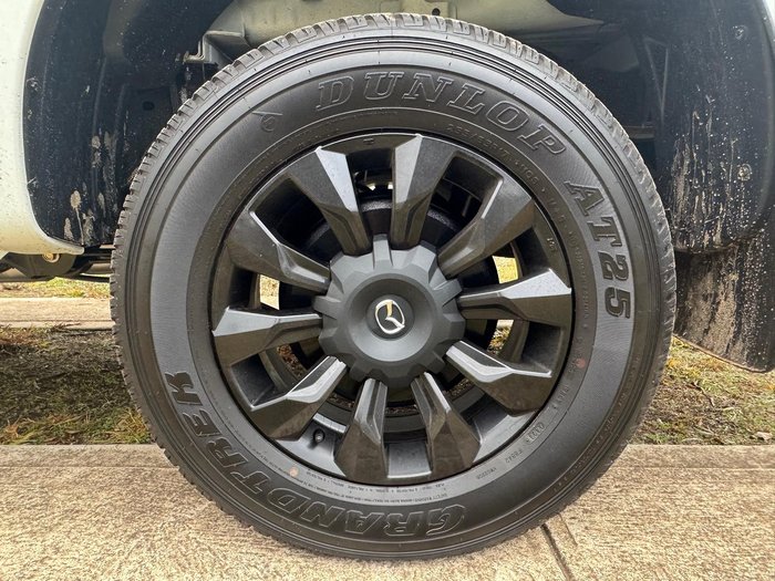2024 Mazda BT-50 XT