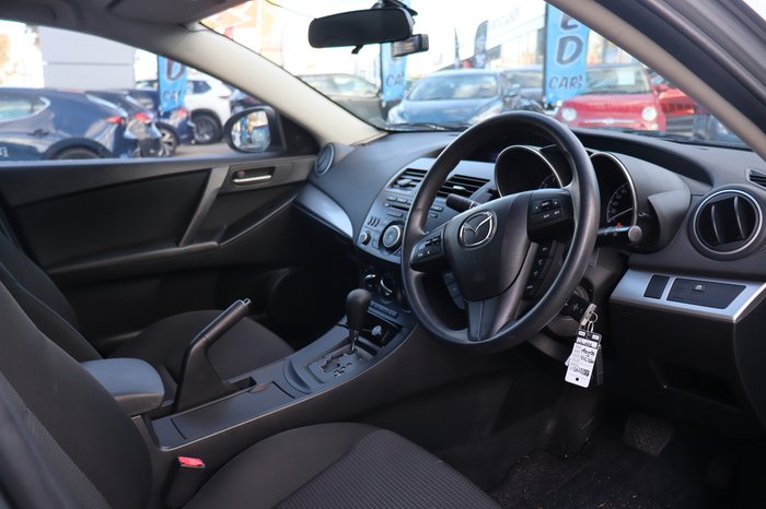 2011 Mazda 3 Neo