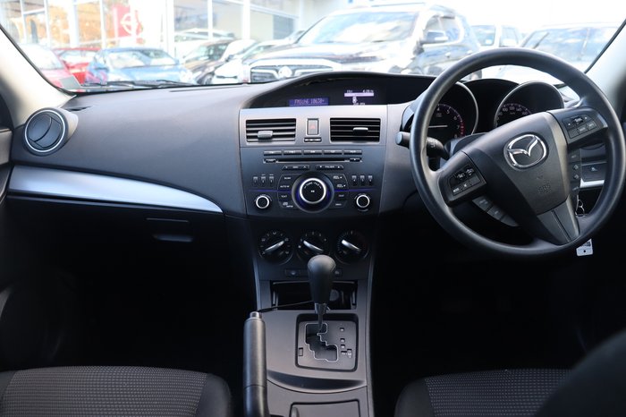 2011 Mazda 3 Neo