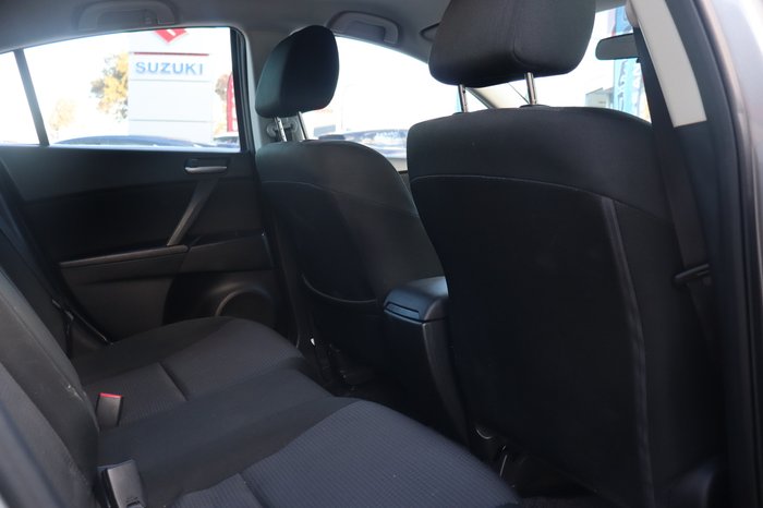 2011 Mazda 3 Neo