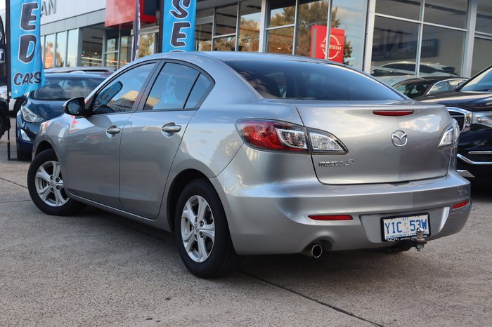 2011 Mazda 3 Neo