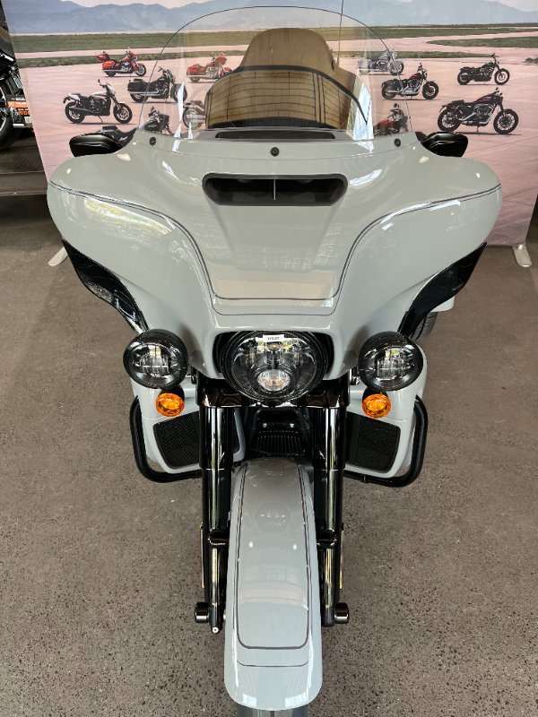 2025 Harley-davidson FLHTCUTG TRI GLIDE U/CLC 114 BILLIARD GREY