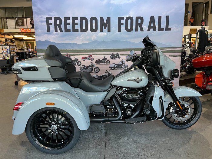 2025 Harley-davidson FLHTCUTG TRI GLIDE U/CLC 114 BILLIARD GREY