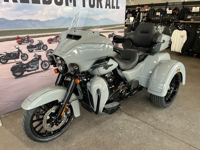 2025 Harley-davidson FLHTCUTG TRI GLIDE U/CLC 114 BILLIARD GREY