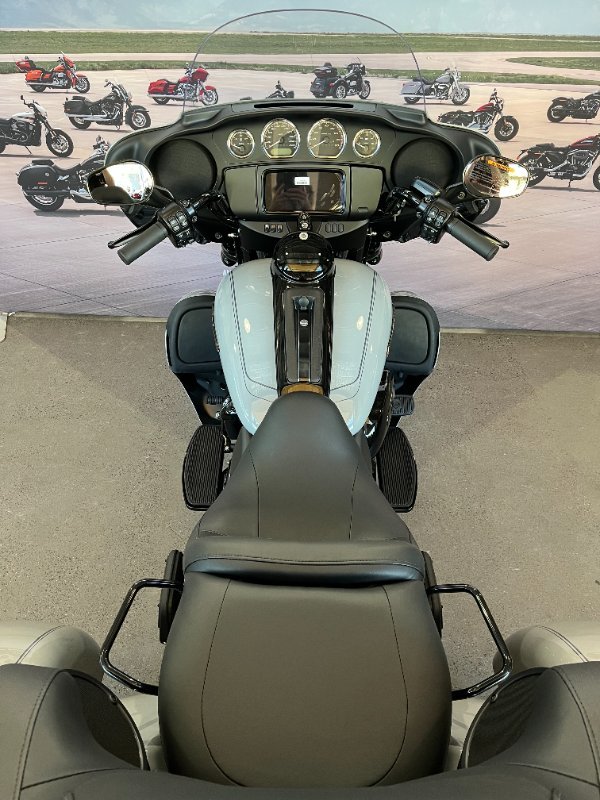 2025 Harley-davidson FLHTCUTG TRI GLIDE U/CLC 114 BILLIARD GREY