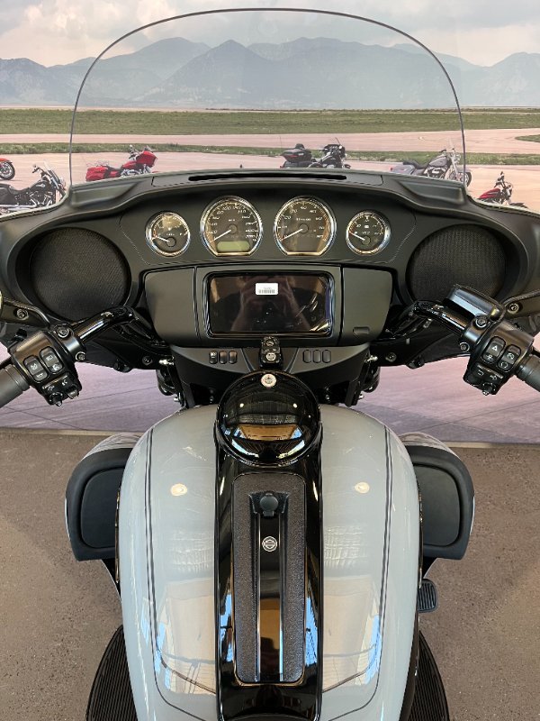 2025 Harley-davidson FLHTCUTG TRI GLIDE U/CLC 114 BILLIARD GREY