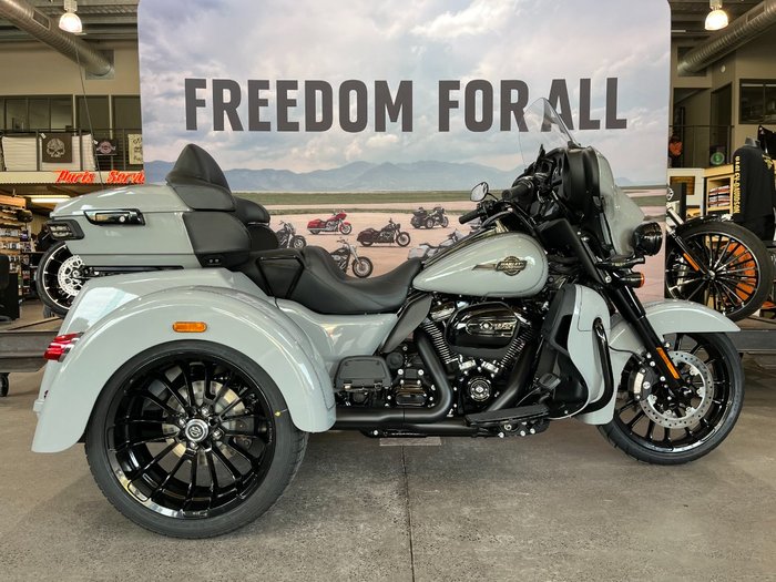 2025 Harley-davidson FLHTCUTG TRI GLIDE U/CLC 114 BILLIARD GREY