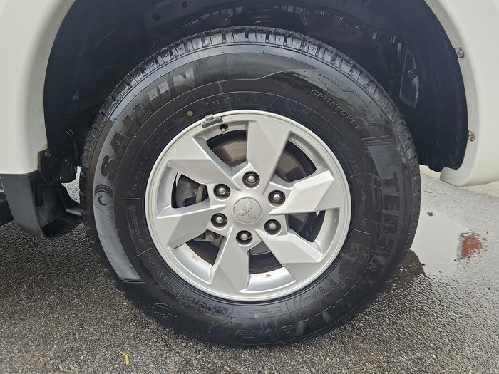 2017 Mitsubishi Triton GLX+