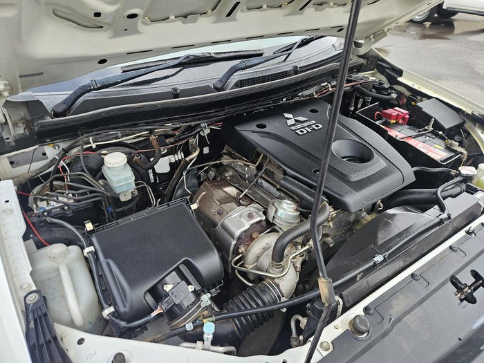 2017 Mitsubishi Triton GLX+