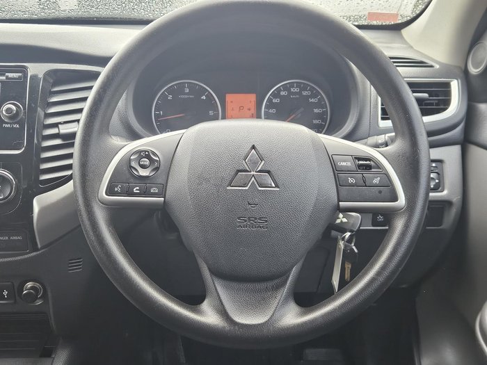 2017 Mitsubishi Triton GLX+