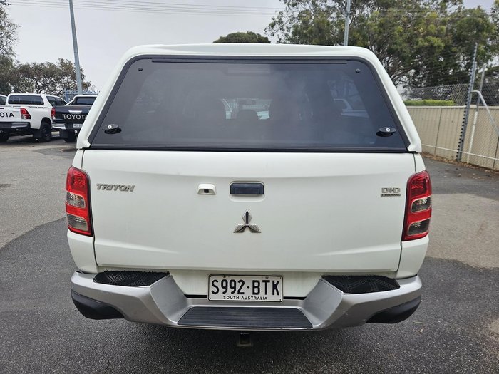 2017 Mitsubishi Triton GLX+