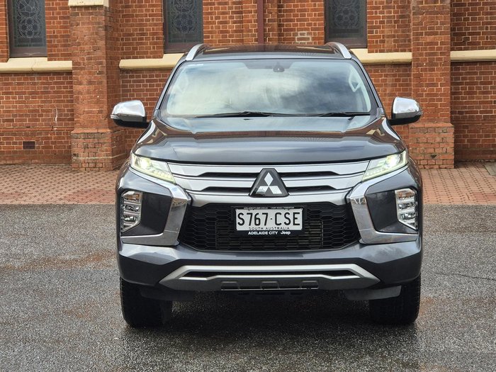 2022 Mitsubishi Pajero Sport GLS