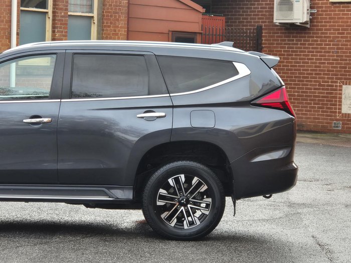 2022 Mitsubishi Pajero Sport GLS