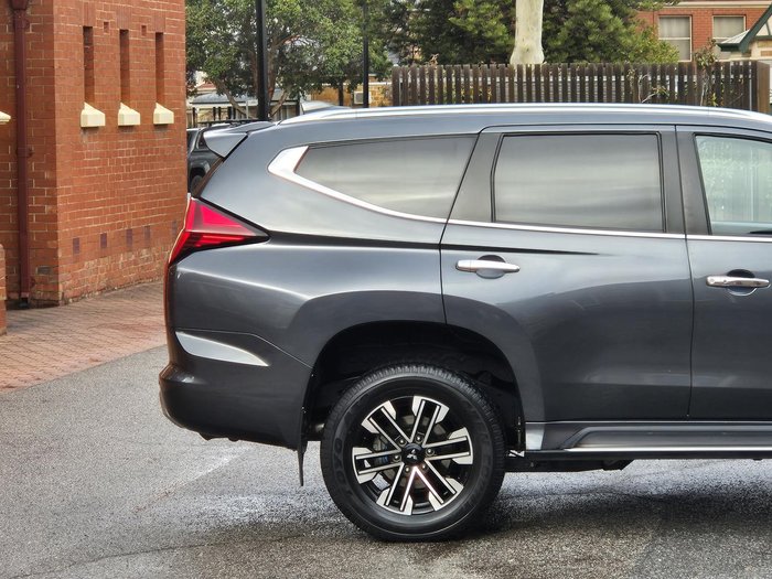 2022 Mitsubishi Pajero Sport GLS