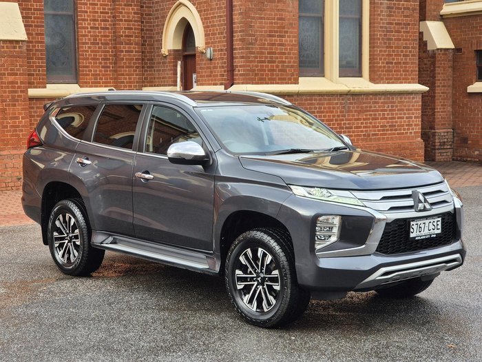 2022 Mitsubishi Pajero Sport GLS