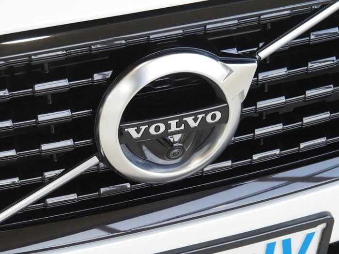 2020 Volvo S60 T5 R-Design