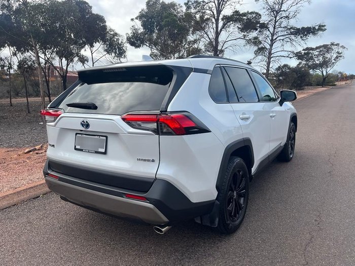 2024 Toyota RAV4 GXL
