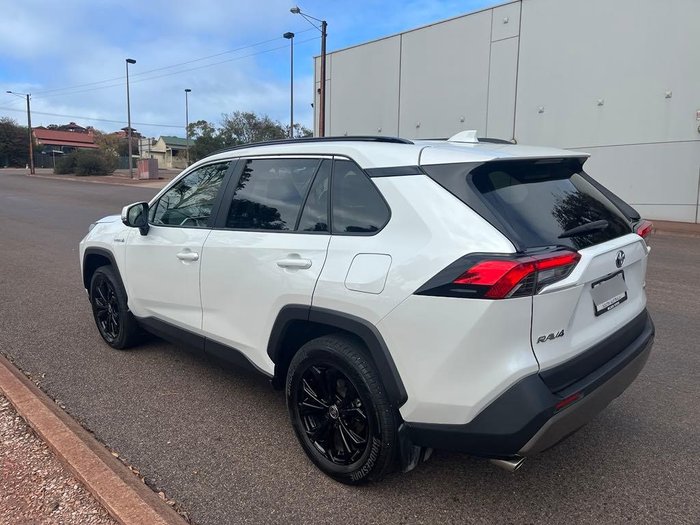 2024 Toyota RAV4 GXL