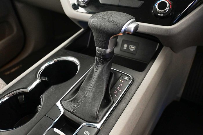 2020 Kia Carnival S