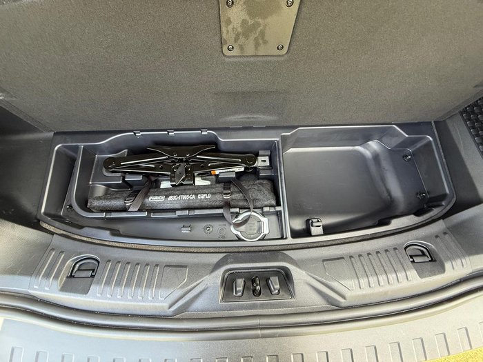 2024 Ford Everest Ambiente