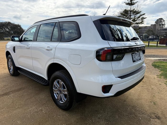 2024 Ford Everest Ambiente