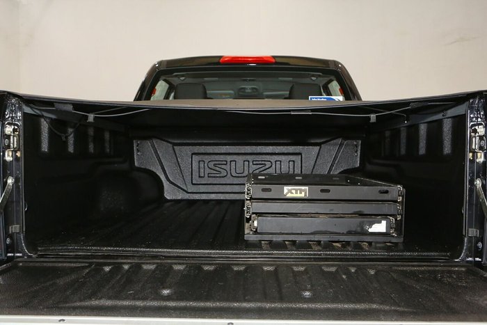 2022 Isuzu D-MAX LS-U