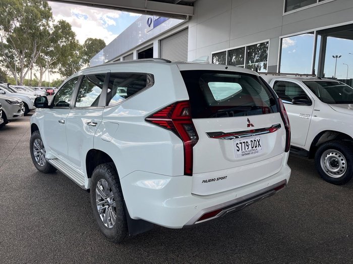 2020 Mitsubishi Pajero Sport GLX
