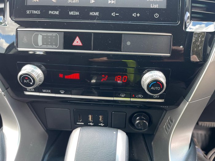 2020 Mitsubishi Pajero Sport GLX