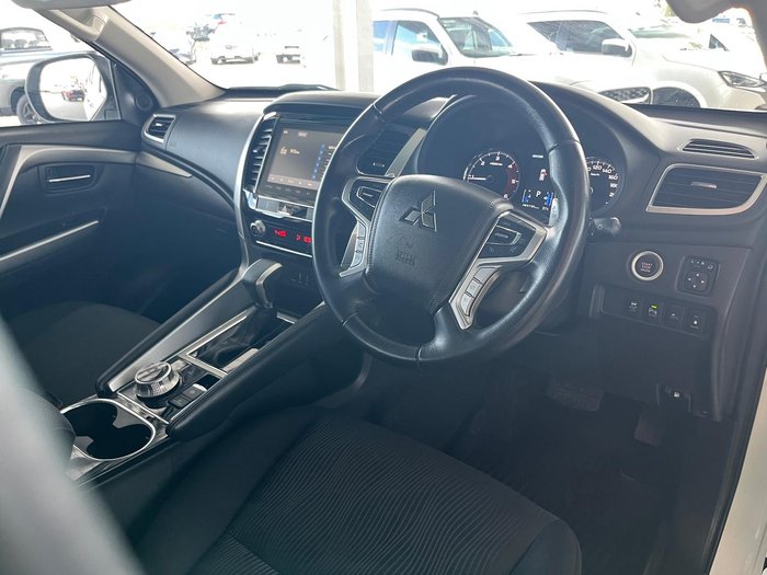 2020 Mitsubishi Pajero Sport GLX