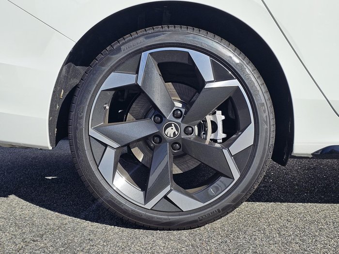 2025 SKODA Superb 195TSI Sportline NZ MY25 4X4 Constant Pure White