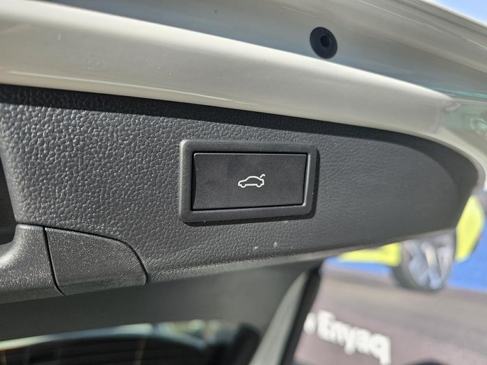 2025 SKODA Superb 195TSI Sportline NZ MY25 4X4 Constant Pure White