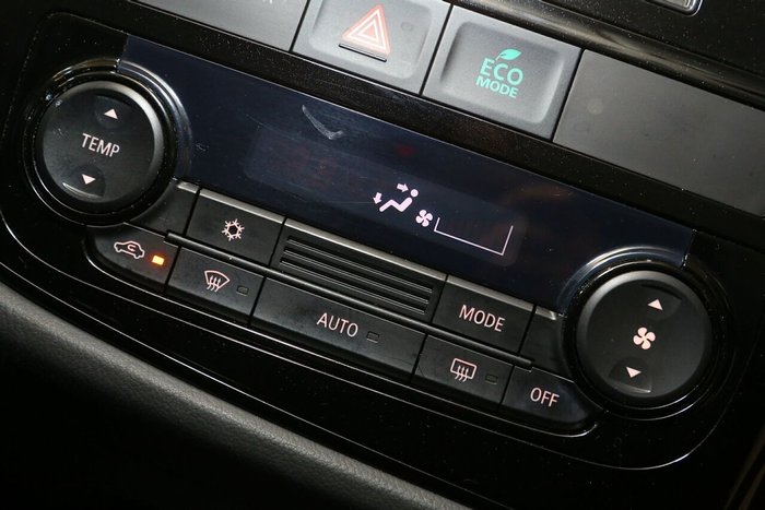 2013 Mitsubishi Outlander ES