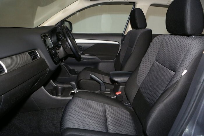 2013 Mitsubishi Outlander ES