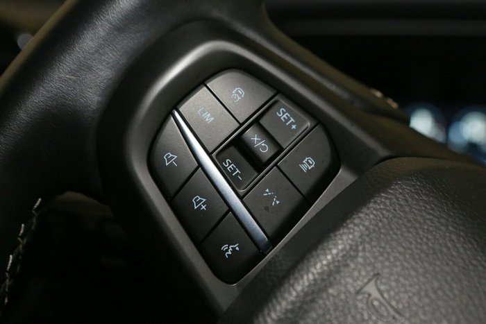 2023 Ford Everest Platinum