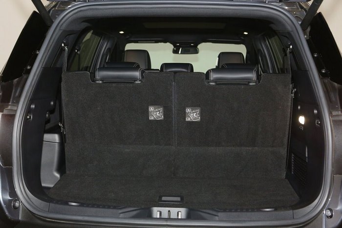 2023 Ford Everest Platinum