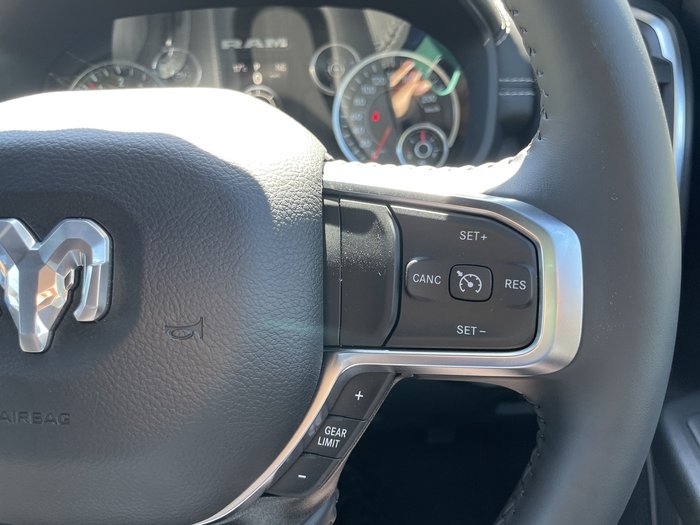 2024 RAM 1500 Big Horn Crew Cab LWB