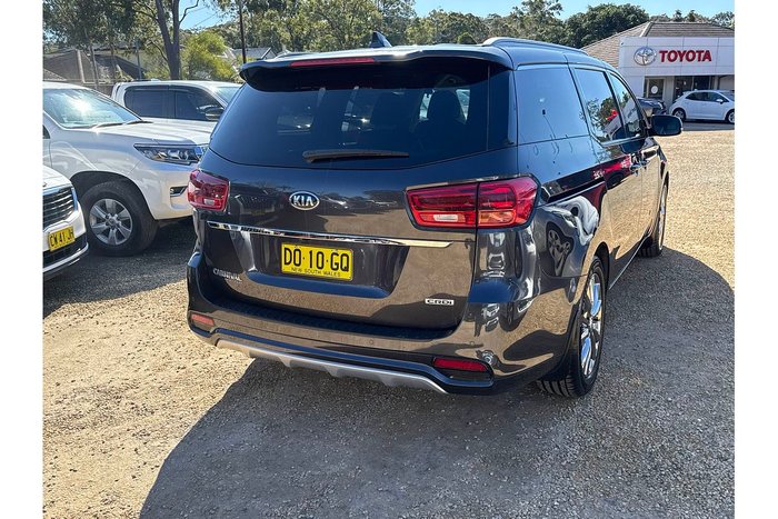 2018 Kia Carnival Platinum