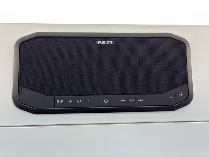 2025 New Age Caravans Big Red Br20e