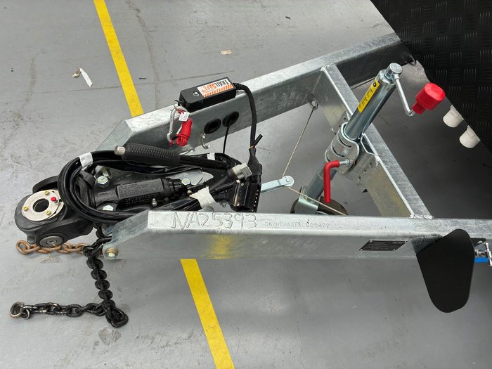 2025 New Age Caravans Big Red Br20e