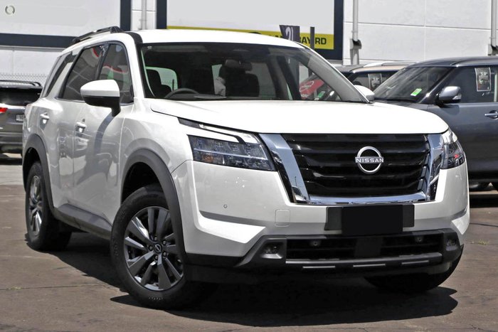 2024 Nissan Pathfinder ST-L