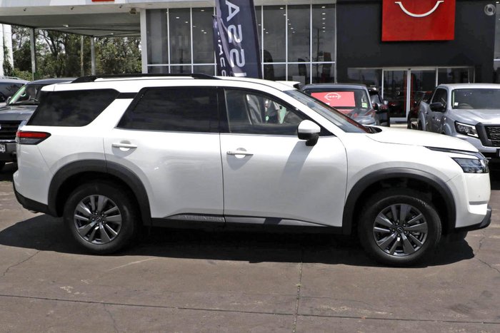 2024 Nissan Pathfinder ST-L