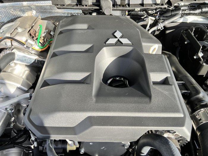 2024 Mitsubishi Triton GLX+ MV MY24.5 4X4 Dual Range White
