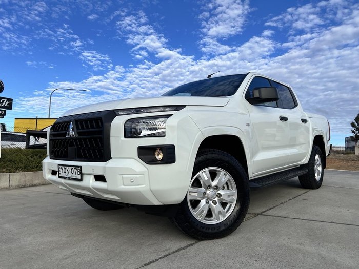 2024 Mitsubishi Triton GLX+ MV MY24.5 4X4 Dual Range White